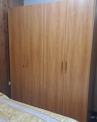 Armadio 4 ante con cassettiera interna