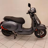 Nuova Piaggio Vespa GTS 310 hpe IN PRONTA CONSEGN