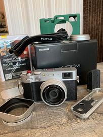 FUJIFILM X-100VI