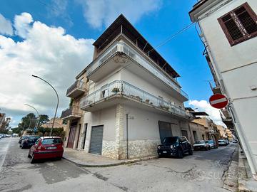 Casa indipendente a Partinico, Corso dei Mille