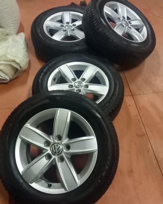 Cerchi in lega Volkswagen Golf + Gomme Pirelli