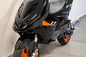 YAMAHA AEROX 50 