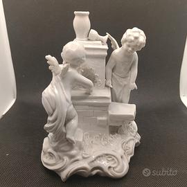 Statua ceramica Meissen bianca con Cherubini 