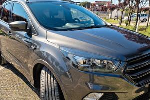 FORD KUGA 1.5 TDCi ST-LINE