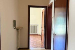 SOLIGNANO (PR)- TRILOCALE 75 MQ CON BALCONE