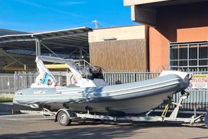 Sacs 680 Ghost - Evinrude 225 – Carrello Cresci