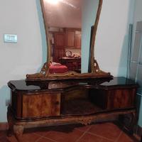 Mobile antico