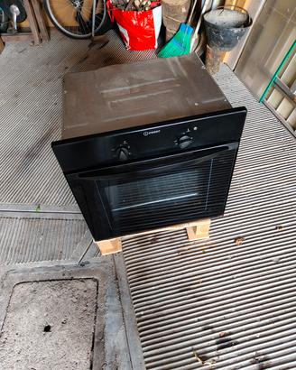 forno statico Indesit da incasso