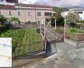 Villetta a schiera con giardino