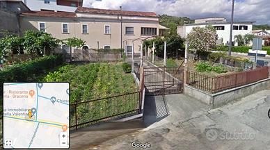 Villetta a schiera con giardino