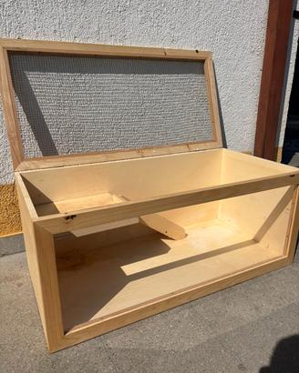 Teca in legno per criceti-ricci