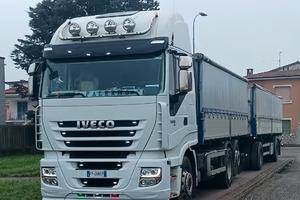 Stralis autotreno ribaltabile bilaterale cereali