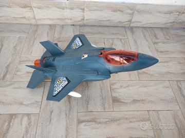 Aereo militare giocattolo per bambini