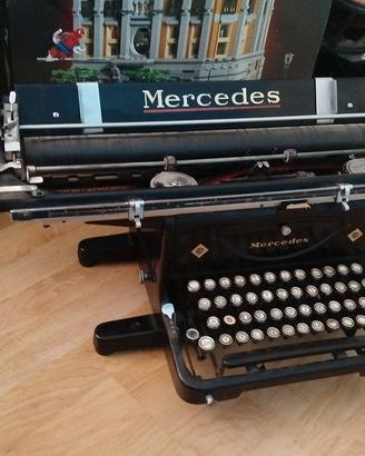 Antica macchina da scrivere Mercedes