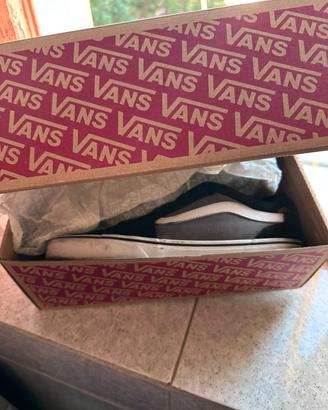 Vans Ward/Filmore low (nere e grigie)