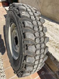 Gomme e cerchi per Defender