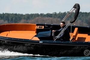 Manara 585 sunday PROMO SALONE NAUTICO GENOVA