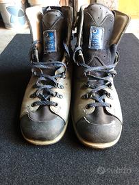 Scarponi agonistici per tiro a segno per carabina