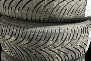 Cerchi e gomme clio 4