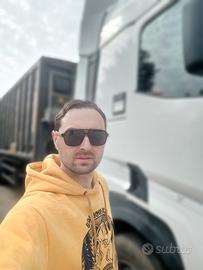 Autista camion C/CE con esperienza | Contenitore