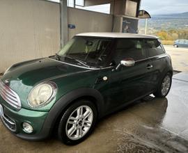 MINI Mini (R56) - 2011