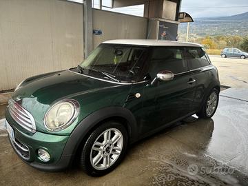 MINI Mini (R56) - 2011