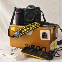 Nikon D500, scatola, libretto istruzioni italiano