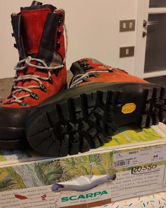 Scarponi montagna