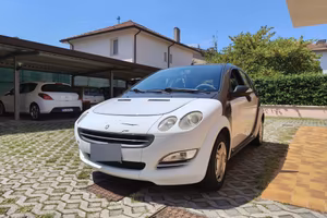 SMART FORFOUR 1 SERIE