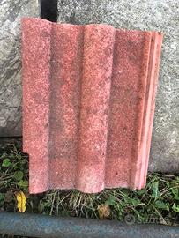 Tegole in cemento rosso