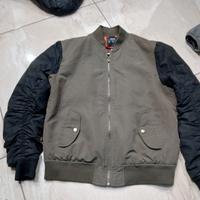 GIUBBINO UOMO IN POLIESTERE BRAND BERSHKA