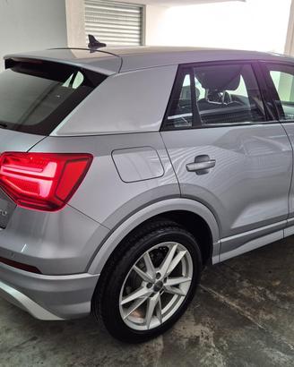 Audi Q2 S line Edition automatica 30 TDI