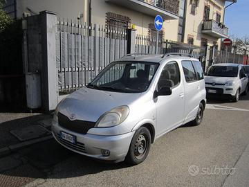 TOYOTA Yaris Verso 1.3i 16V cat Sol