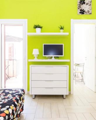 Appartamento con doppio ingresso su via Dinologo