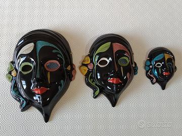 Maschere spagnole in ceramica decorate a mano