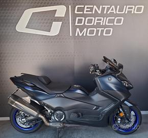 Yamaha T Max Akrapovic