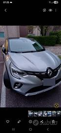 Captur techno TCe 100 GPL anno 2024