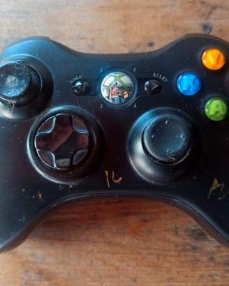 Controller Xbox 360 non funzionante per ricambi