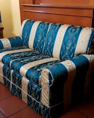 Divano Fatto dal Tappezzerie Pagato 1300euro 