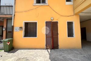 3 LOCALI A ERBUSCO