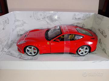 Ferrari F12 Berlinetta Burago Bburago 1/24