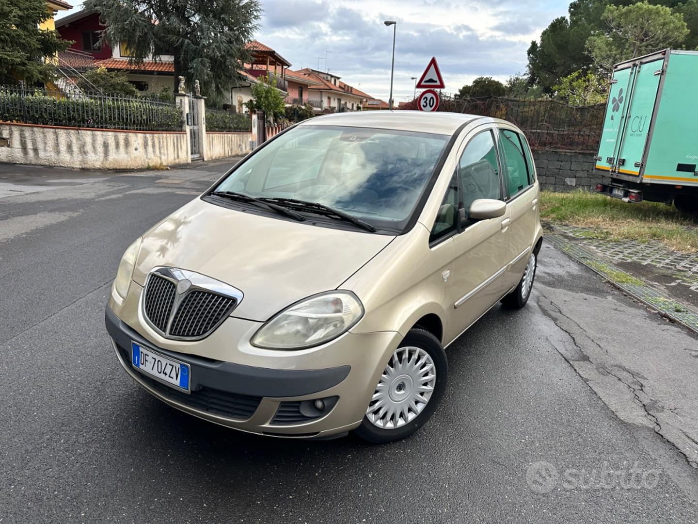 Lancia  Musa II 1.4 16v Oro Plus s&s E5 - Vendita auto e scooter