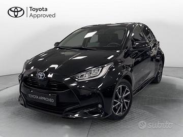 Toyota Yaris Hybrid Trend MY22