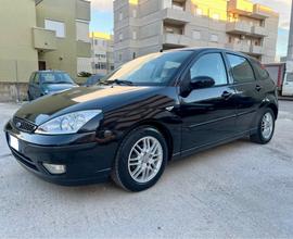 Ford Focus 1.8 TDDi cat 5p. Ghia