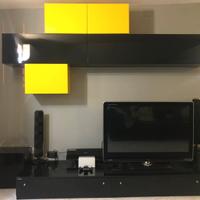 PARETE ATTREZZATA TV