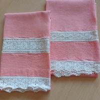 Coppia di asciugamani in lino vintage 