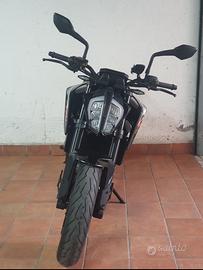 Ktm duke 790
