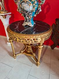 Tavolino da centro stile barocco con marmo nero