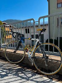 Bicicletta da corsa Olmo Alluninio/Carbonio Tg. 56
