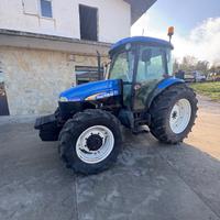 Trattore New holland TD5050
